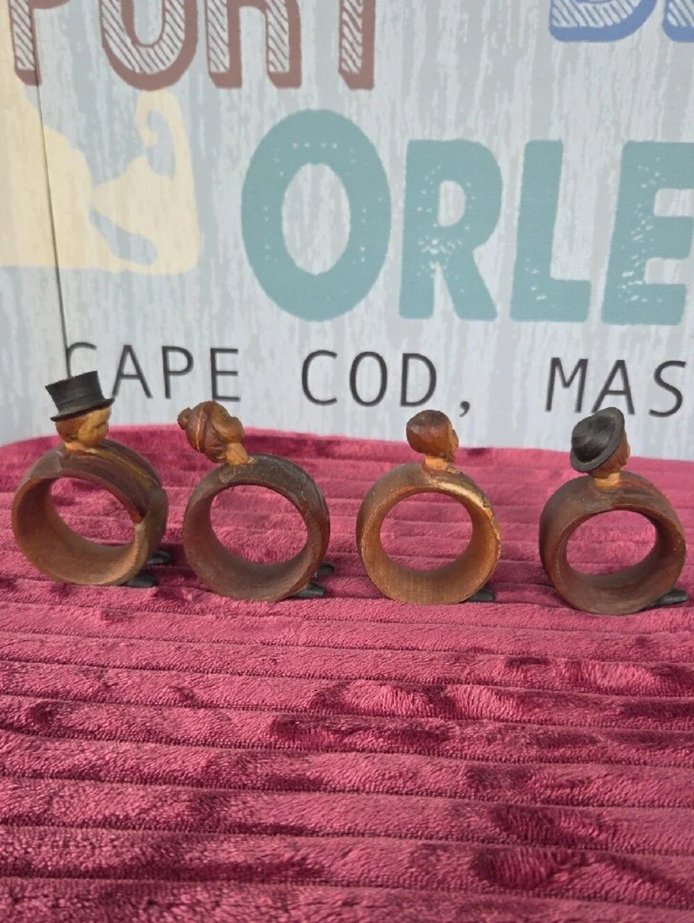 Vintage Anri Style Folk Art Wooden Handcarved Bobble Head Napkin Rings Set Of 8